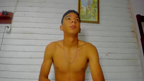Snapshot of mathias_fernandez_ chatting on January 29, 2:10 pm Mathias Fernandez online show from January 29, 2:10 pm