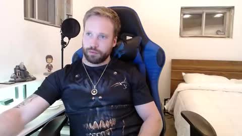 Snapshot of mathieu6606 chatting on February 4, 6:08 am Math online show from February 4, 6:08 am