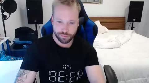 Snapshot of mathieu6606 chatting on February 19, 10:22 am Math online show from February 19, 10:22 am