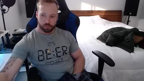 Snapshot of mathieu6606 chatting on February 22, 9:02 pm Math online show from February 22, 9:02 pm