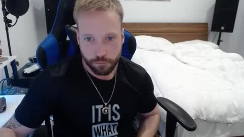 Snapshot of mathieu6606 chatting on February 28, 10:44 pm Math online show from February 28, 10:44 pm