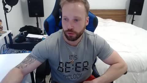 Snapshot of mathieu6606 chatting on March 8, 4:16 am Math online show from March 8, 4:16 am