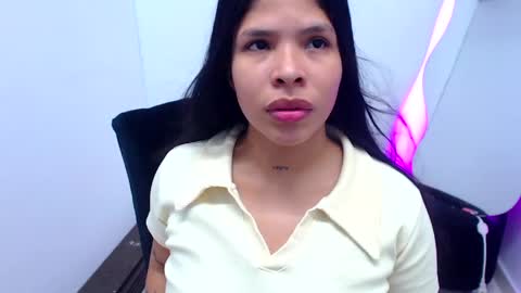 Snapshot of mati0421 chatting on May 23, 2:39 am Mati04 online show from May 23, 2:39 am