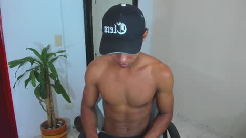 Snapshot of matias_blake chatting on August 3, 2:11 pm Matias Blake online show from August 3, 2:11 pm