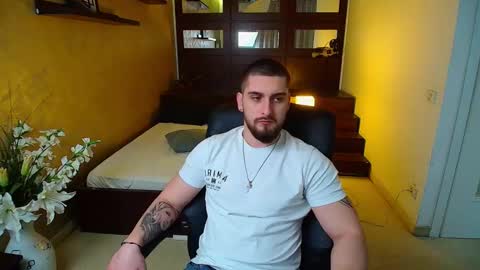 Snapshot of matiasdean chatting on February 25, 12:24 pm MatiasDean online show from February 25, 12:24 pm