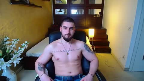 Snapshot of matiasdean chatting on February 25, 3:27 pm MatiasDean online show from February 25, 3:27 pm