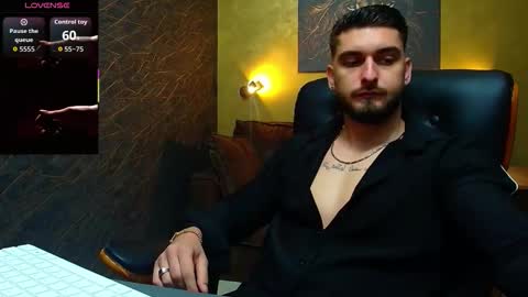 Snapshot of matiasdean chatting on September 11, 4:56 am MatiasDean online show from September 11, 4:56 am
