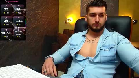 Snapshot of matiasdean chatting on September 15, 5:18 am MatiasDean online show from September 15, 5:18 am