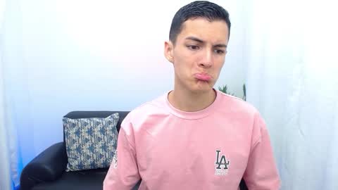 Matias online show from December 17, 2:01 pm