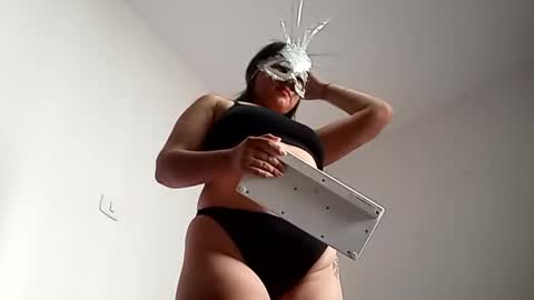 metilde online show from February 11, 9:25 pm