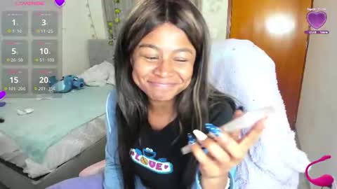 Snapshot of matilde27 chatting on July 14, 1:30 am Daniela online show from July 14, 1:30 am