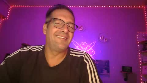 Snapshot of matrike1 chatting on November 7, 9:04 pm matrike1 online show from November 7, 9:04 pm