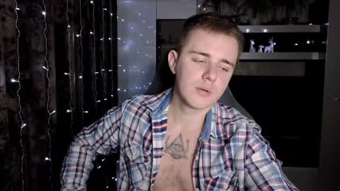 Snapshot of matt_aniston chatting on December 26, 2:59 pm Matt online show from December 26, 2:59 pm