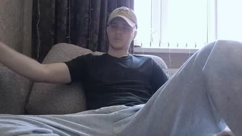 Snapshot of matt_aniston chatting on March 11, 8:52 am Matt online show from March 11, 8:52 am