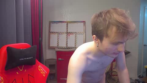 Snapshot of mattcashxxx chatting on February 11, 2:16 am Matt Cash online show from February 11, 2:16 am