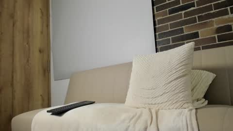 Snapshot of mattclawjean chatting on December 19, 1:07 am mattaclawjean online show from December 19, 1:07 am