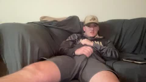 Snapshot of mattdawg13 chatting on March 9, 4:16 am MattDawg13 online show from March 9, 4:16 am
