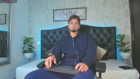 Matt online show from February 11, 3:33 am