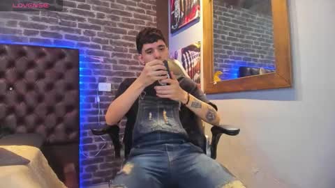 ---Matteo--- online show from October 7, 4:20 am