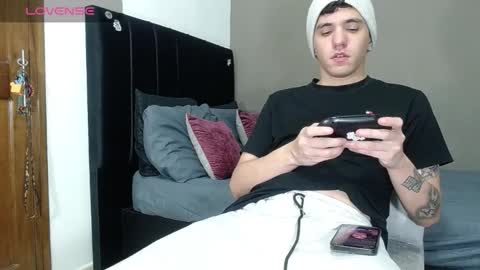 ---Matteo--- online show from February 8, 1:09 am