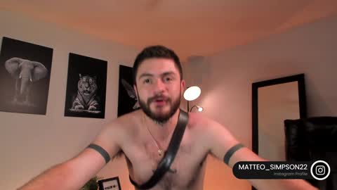Snapshot of matteo_simpson chatting on February 2, 12:19 am Matteo simpson online show from February 2, 12:19 am