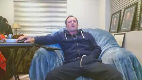 Snapshot of matterson23 chatting on January 11, 5:52 am matterson23 online show from January 11, 5:52 am