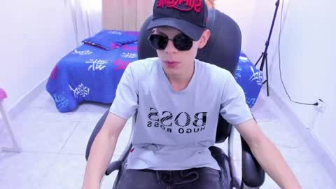 Snapshot of matthewboy_ chatting on August 5, 11:57 am MatthewBoy online show from August 5, 11:57 am