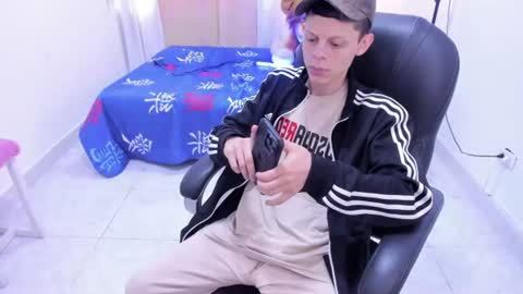 Snapshot of matthewboy_ chatting on August 6, 11:56 am MatthewBoy online show from August 6, 11:56 am