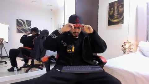 Matthew online show from April 12, 1:43 am