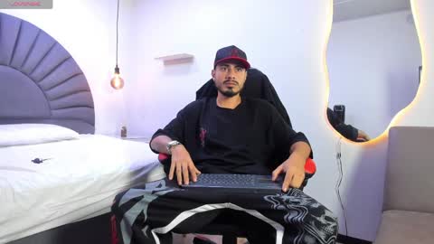 Matthew online show from April 13, 3:23 am