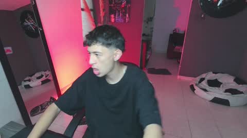 mattias     online show from February 8, 6:22 pm