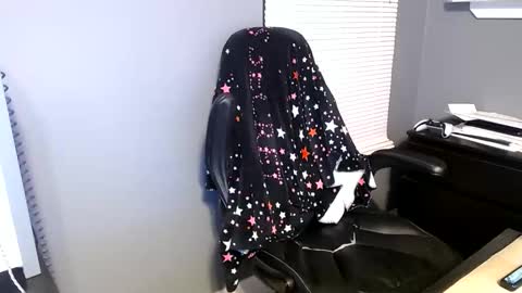 Snapshot of mattiaz05 chatting on January 8, 6:59 am mattia online show from January 8, 6:59 am