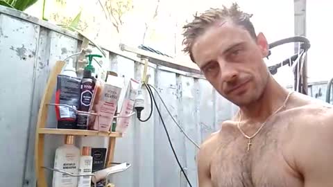 Snapshot of mattlesnake_101 chatting on February 13, 10:39 pm mattlesnake_101 online show from February 13, 10:39 pm