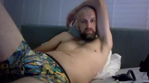 Snapshot of mattsection5 chatting on September 17, 2:13 am Matts1988 online show from September 17, 2:13 am