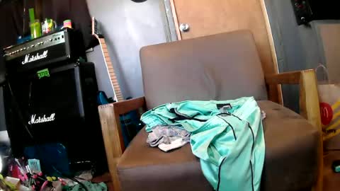 Snapshot of mattskiba89 chatting on June 25, 6:45 pm mattskiba89 online show from June 25, 6:45 pm