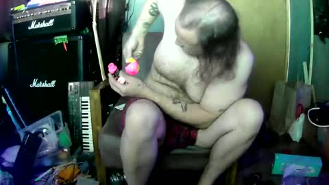 Snapshot of mattskiba89 chatting on July 5, 2:13 pm mattskiba89 online show from July 5, 2:13 pm