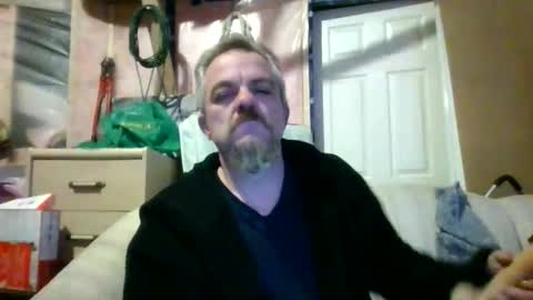 Snapshot of mattstanley424955 chatting on February 27, 2:33 am mattstanley424955 online show from February 27, 2:33 am