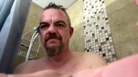 Snapshot of mattstanley424955 chatting on May 4, 10:39 pm mattstanley424955 online show from May 4, 10:39 pm