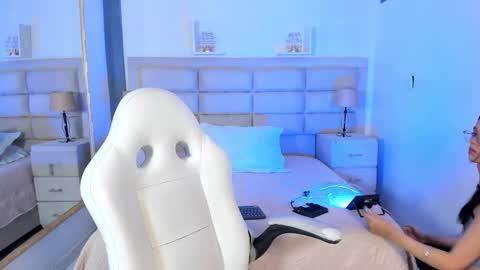 Matt online show from December 18, 10:27 pm