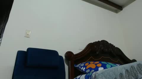 Snapshot of matturewet chatting on December 18, 1:15 am matturewet online show from December 18, 1:15 am
