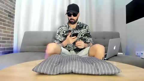 Matt online show from December 13, 2:10 am