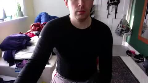 Snapshot of matty1212121212 chatting on February 2, 10:58 am matty1212121212 online show from February 2, 10:58 am