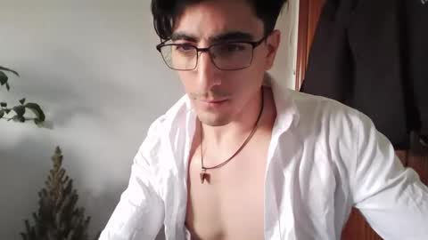 Snapshot of mattzz13 chatting on March 2, 3:08 pm mattzz13 online show from March 2, 3:08 pm