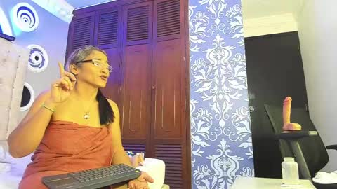 Snapshot of mature_bigass__ chatting on March 4, 9:00 pm Maria online show from March 4, 9:00 pm