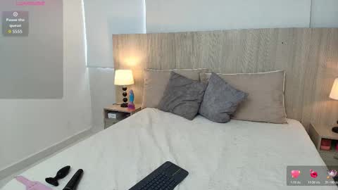 katerin online show from December 15, 11:36 am