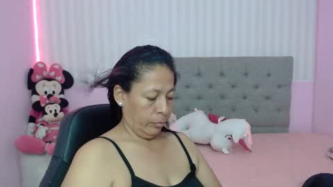 Snapshot of mature_martina_ chatting on March 4, 1:45 am Martina online show from March 4, 1:45 am