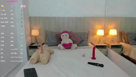 Vayolet Castro online show from July 3, 11:38 am