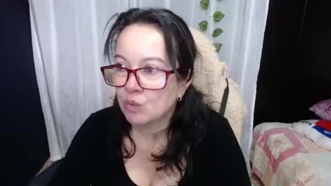 Snapshot of mature_wolf chatting on December 30, 1:25 pm Sonia online show from December 30, 1:25 pm
