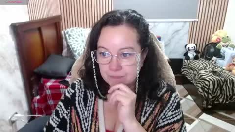 Sonia online show from April 15, 4:03 pm