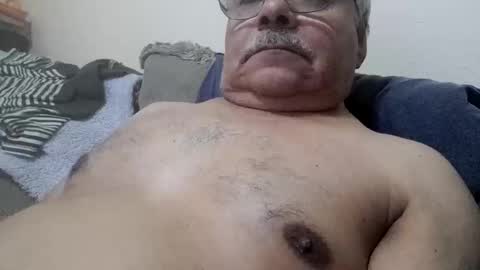 Snapshot of maturemenhot_6969 chatting on October 2, 4:19 am maturemenhot_6969 online show from October 2, 4:19 am